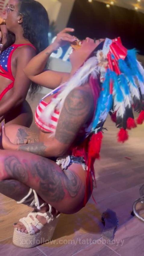 adult celebrando el 4 de julio con mis amigas Starring tattoobabyy 974bb8 tiktok porn