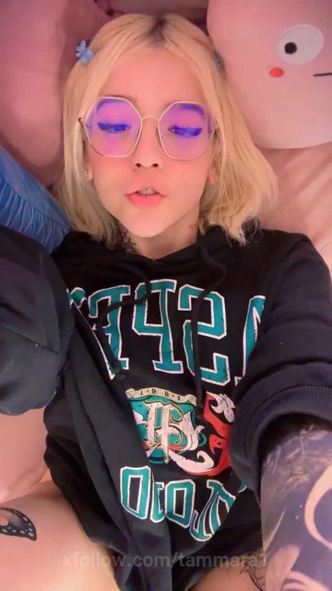 ahegao whats under my big hoodie?^^ Starring tammara1 253e03 tiktok porn