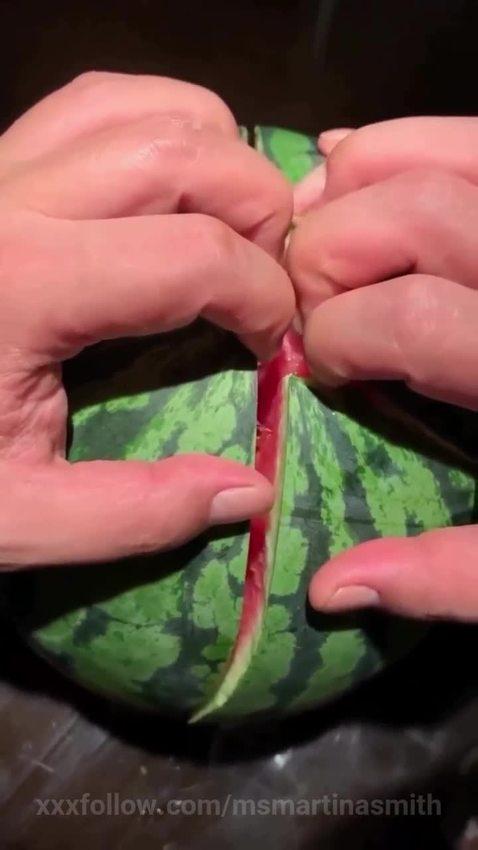 quick Juicy watermelon🍉💦😈 Starring msmartinasmith 8b957e tiktok porn